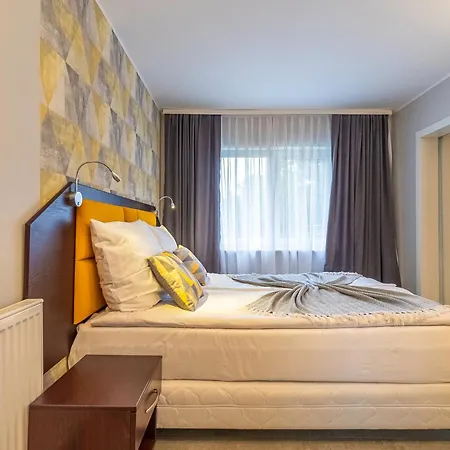 Amber Apartment *