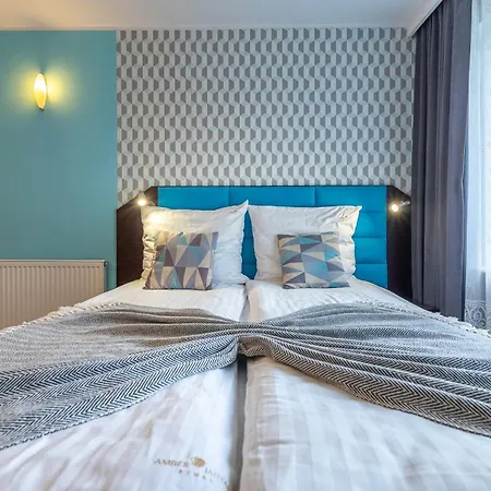 Apartment Amber Rewal