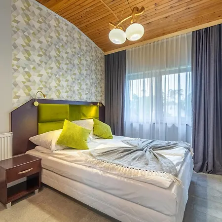 Apartment Amber Rewal